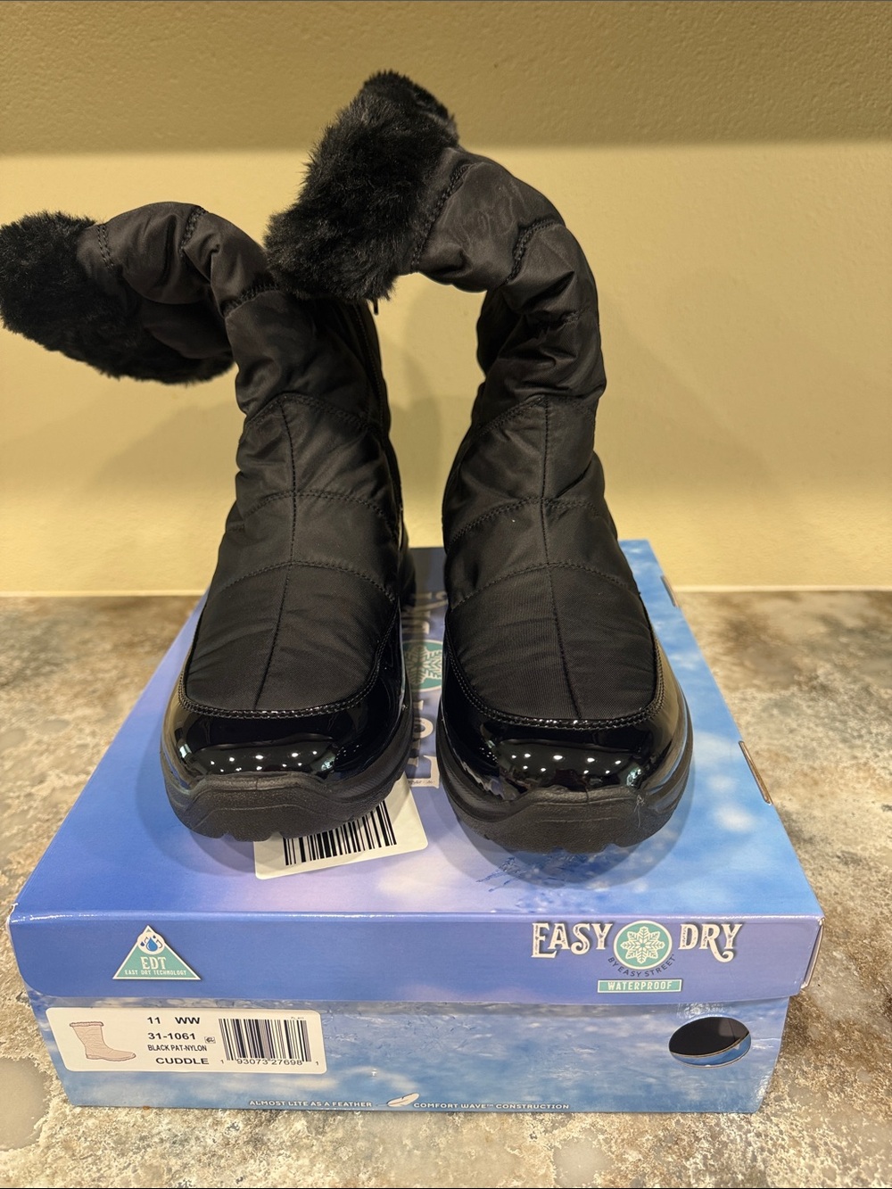 easy street Black Quilted Faux-Fur Cuff Winter Boots